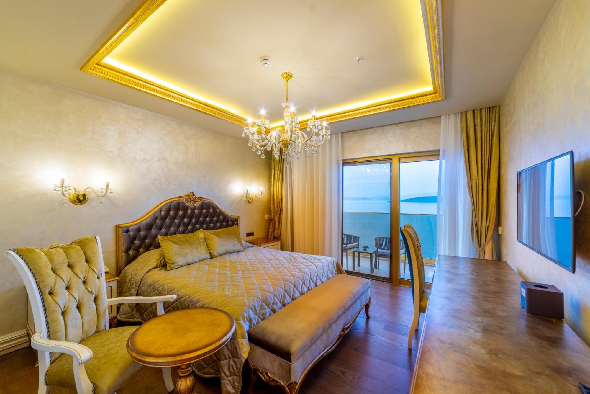 The Plaza Bodrum Torba Exterior foto